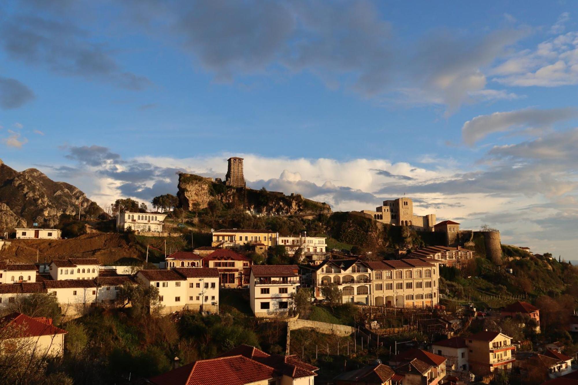Pisha Panoramic Rooms Kruje Bagian luar foto